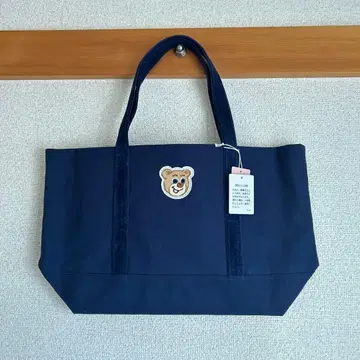 러브러리 바이 페이 와펜 토트 대 올드 테디 네이비