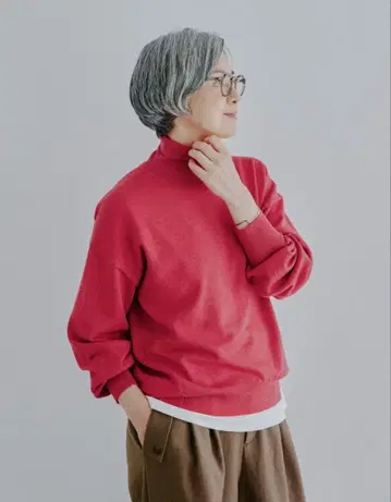 북유럽 생활 잡화점 하이넥 니트 레드