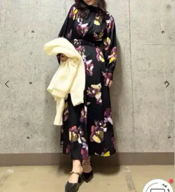 Aga 플라워 페인트 롱 원피스 블랙