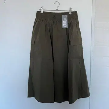 뉴발란스 스커트 M 사이즈 new balance