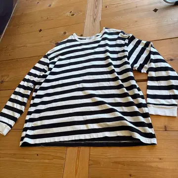 그라프 페이퍼 기무라 타쿠야 착용 화이트 블랙 보더