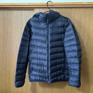 UNIQLO 후드 부착 다운 자켓 네이비
