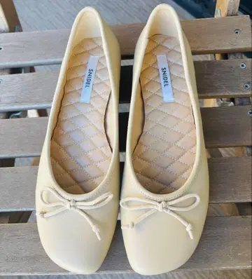 [새상품급] SNIDEL 베이지 플랫슈즈 L 사이즈