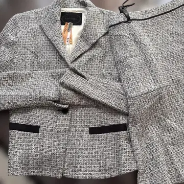 언타이틀 트위드 자켓과 스커트 세트 사이즈 2