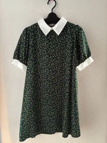 꽃무늬 반팔 미니 원피스