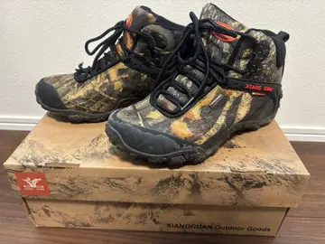 XIANG GUAN 카모플라쥬 등산화