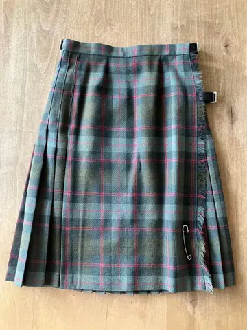 A.P.C. 체크 플리츠 스커트