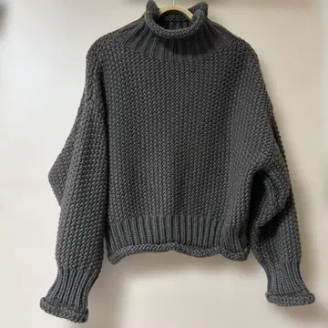 [ 새상품 ] 그레이 터틀넥 니트 스웨터