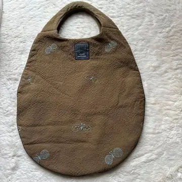 미나 페르호넨 에그 백