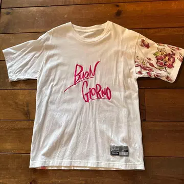 죠죠 T셔츠 점프전 M사이즈 죠르노