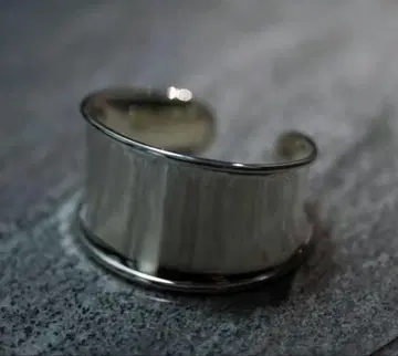 OX JEWELRY High-End SILVER CURVE BANGLE