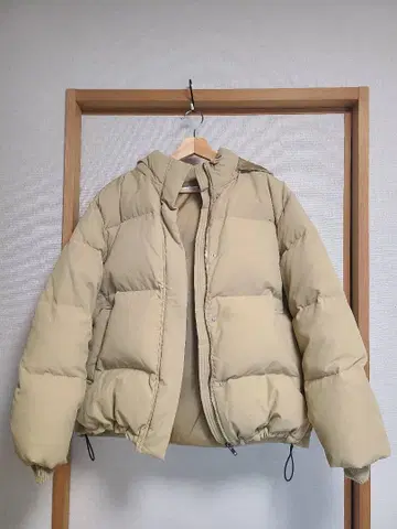 URBAN RESEARCH 베이지 후드 부착 다운 자켓