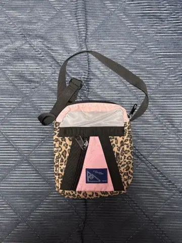 x-girl Peters Mountain Works 콜라보 숄더백