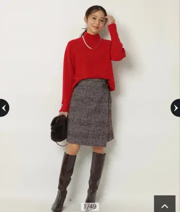 [택 포함 새상품] JUSGLITTY 사이드 벨트 미니 스커트 빨간색