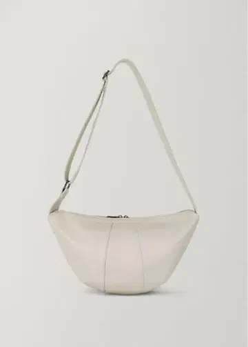 화이트 가죽풍 바디백 ohotoro