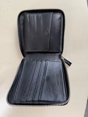 JIMMY CHOO 스타 스터드 접이식 지갑 블랙