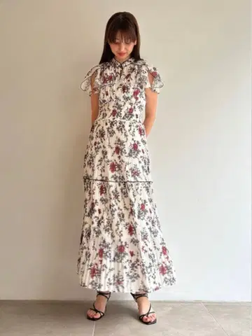 Sustainable 허리 셔링 플리츠 원피스