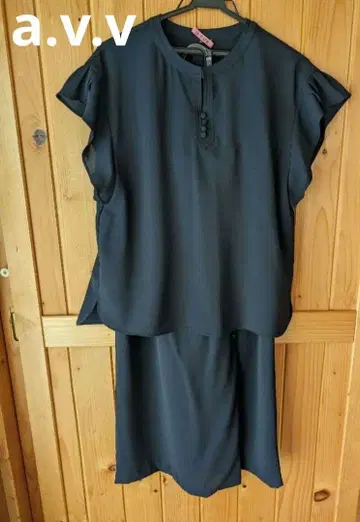 [ 새상품급 ] a.v.v. 봄/여름 상하의 스커트 세트