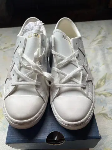 ALL STAR 화이트 스니커즈