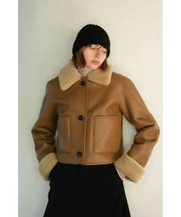 clane VEGAN LEATHER BOA SHORT JACKET