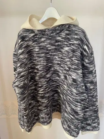 THE SHISHIKUI 후디니 니트