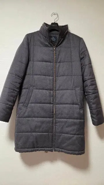 그린 라벨 릴랙싱 다운 코트 M 사이즈