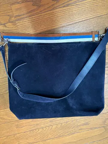 띠어리 theory 스웨이드 백