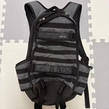 Nike SB 스트라이프 백팩 그레이/블랙