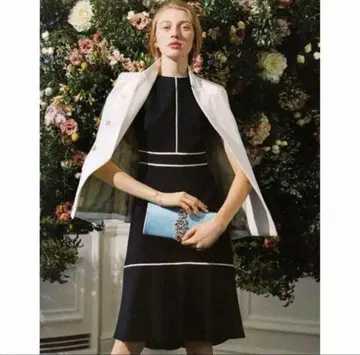 CELFORD 레이스 절개 슬리브리스 원피스 블랙 완판템