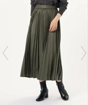 컴시즘 플리츠 스커트 카키색