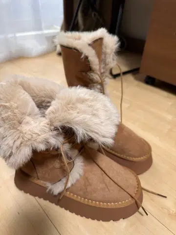 여성용 부츠 사이즈 23.5 브라운 새상품급 1회 사용