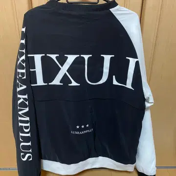 LUXEAKMPLUS 자켓 블랙/화이트