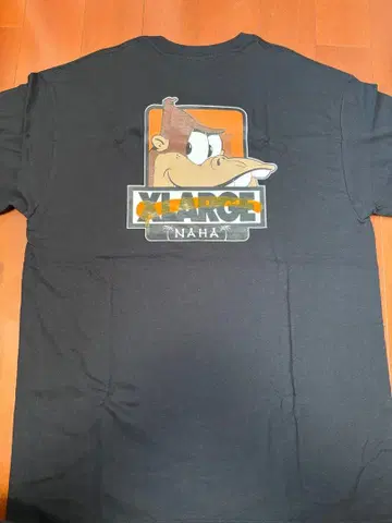 XLARGE 블랙 T셔츠 캐릭터 오키나와 한정판
