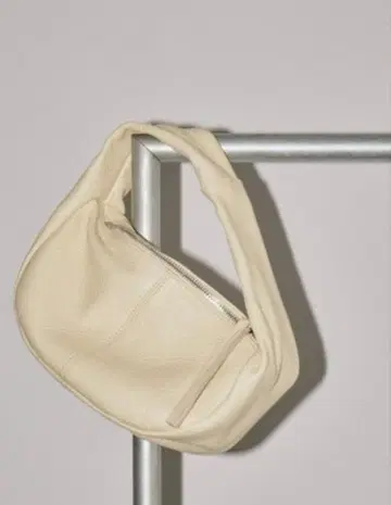 TODAYFUL 레더 랩 백 크림색