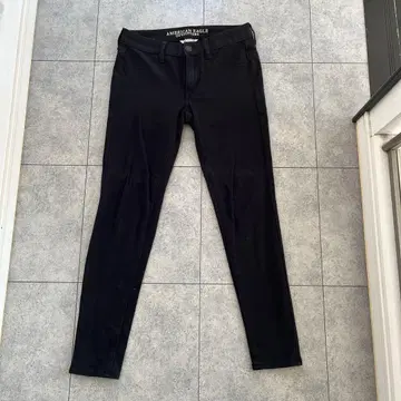 AMERICAN EAGLE OUTFITTERS 스키니 팬츠 블랙