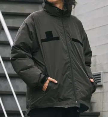 The unormwind 필파워 700 기능성 충전솜 밀리터리 블루종