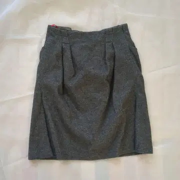 비비안 탐 사이즈 0 무릎 기장 스커트