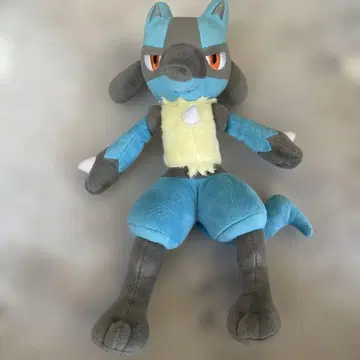 루카리오 봉제 인형