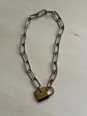 VITALY TRESPASS NECKLACE