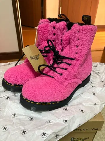 Dr. Martens 보아 부츠 UK5