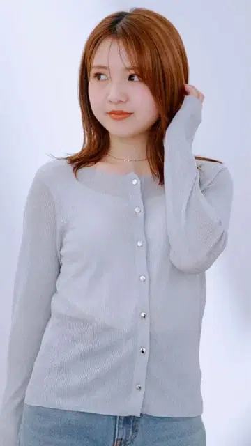 COHINA 라메 시어 가디건 상의