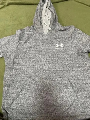 Under Armour 그레이 후드티 ZYL/17/2/6