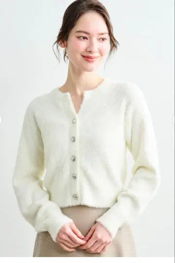 이번 시즌 LOUNIE 루니 페더 니트 가디건