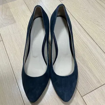 FREAKS STORE 펌프스 미사용 새상품