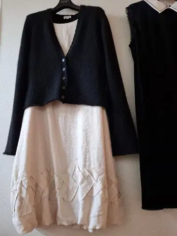 FOXEY 캐시미어 블랙 가디건 42사이즈