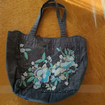 꽃무늬 자수 비즈 토트백