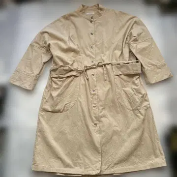 [미사용] 코듀로이 베이지 롱 코트 38 M 사이즈