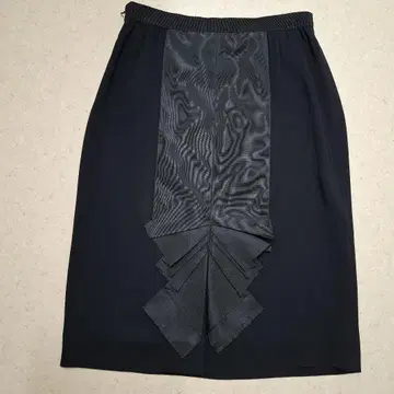 발렌티노 블랙 프릴 스커트