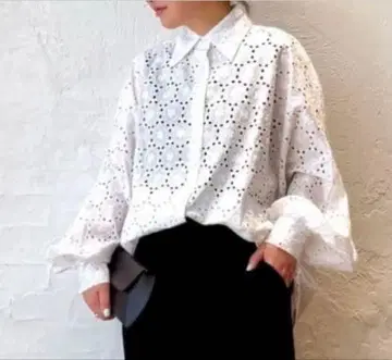 [ SoSUE ] ANTONIA LACE 칼라 화이트