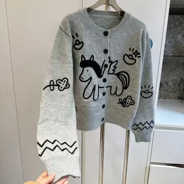 유니콘 자수 그레이 가디건